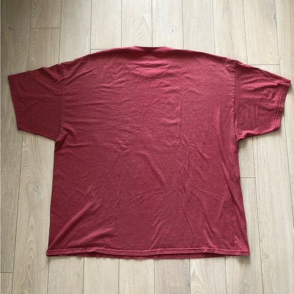 Vans Family Happy Holidays T Shirt in Red Men’s Size 3XL - Picture 5 of 7